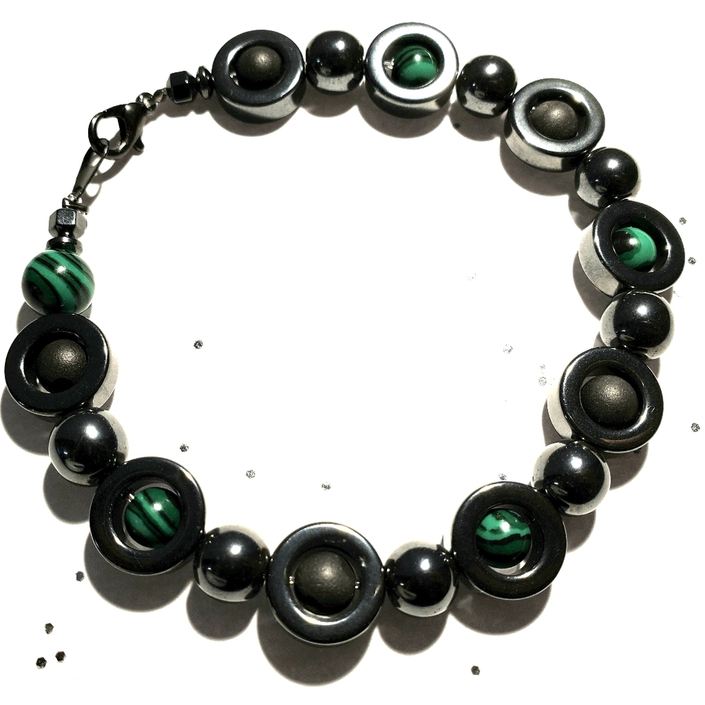 8mm and 6mm silver agate and green malachite orbit